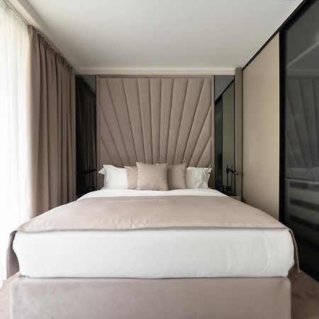 New Belgrade Premium Hotel Buitenkant foto