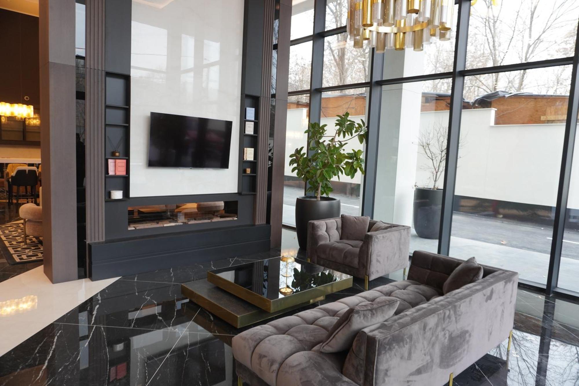 New Belgrade Premium Hotel Buitenkant foto