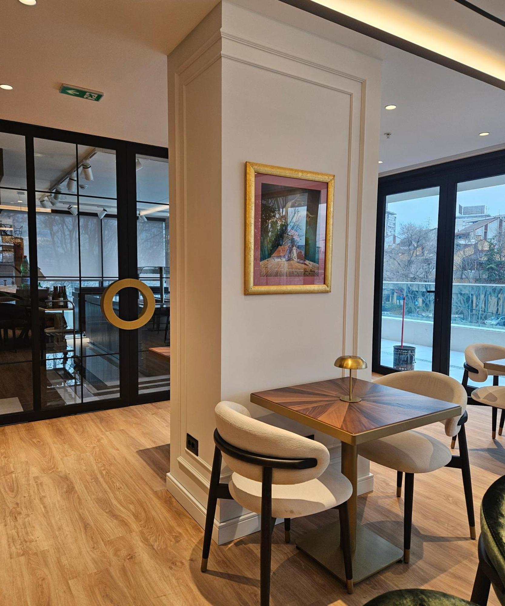 New Belgrade Premium Hotel Buitenkant foto