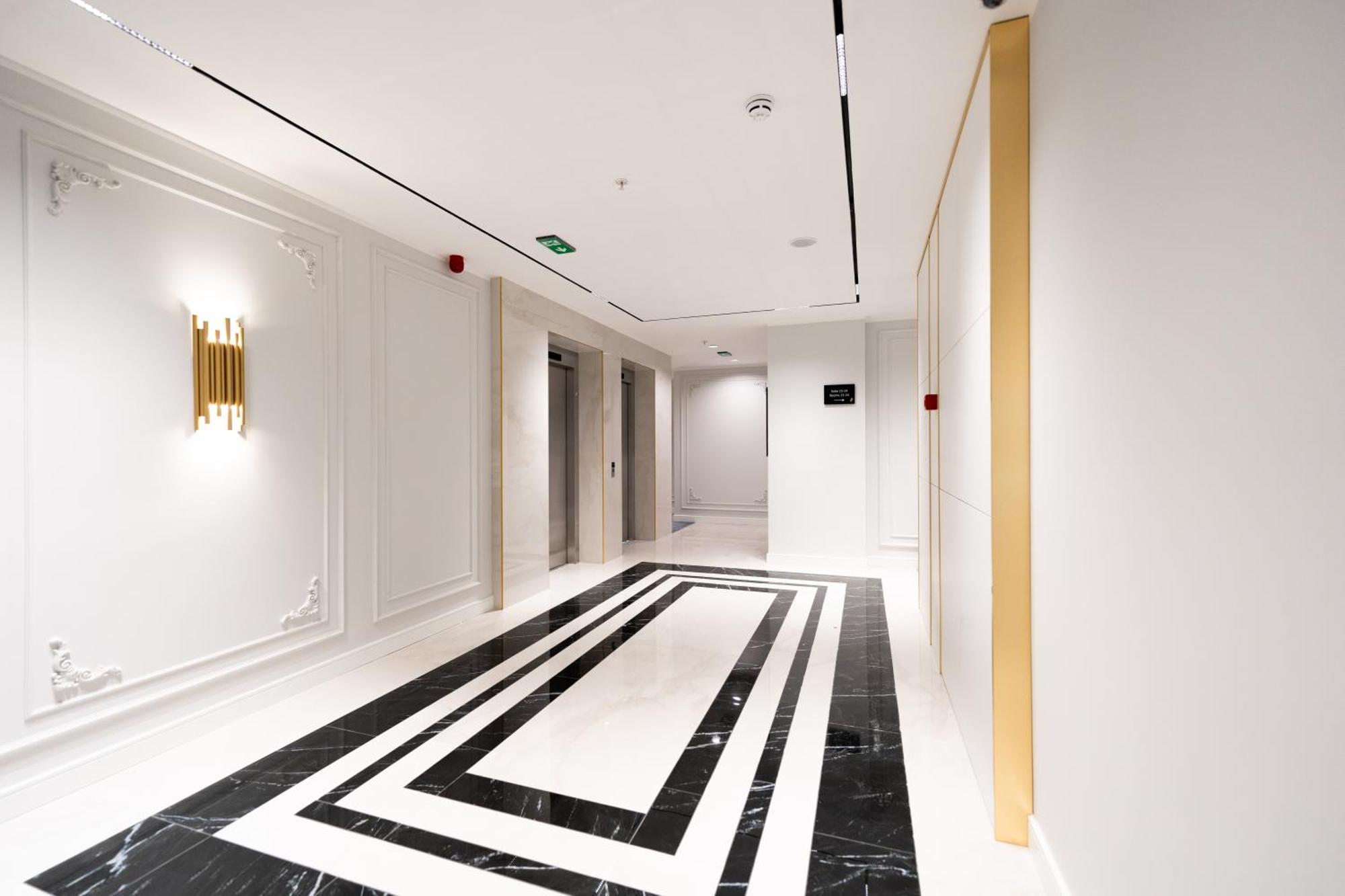 New Belgrade Premium Hotel Buitenkant foto