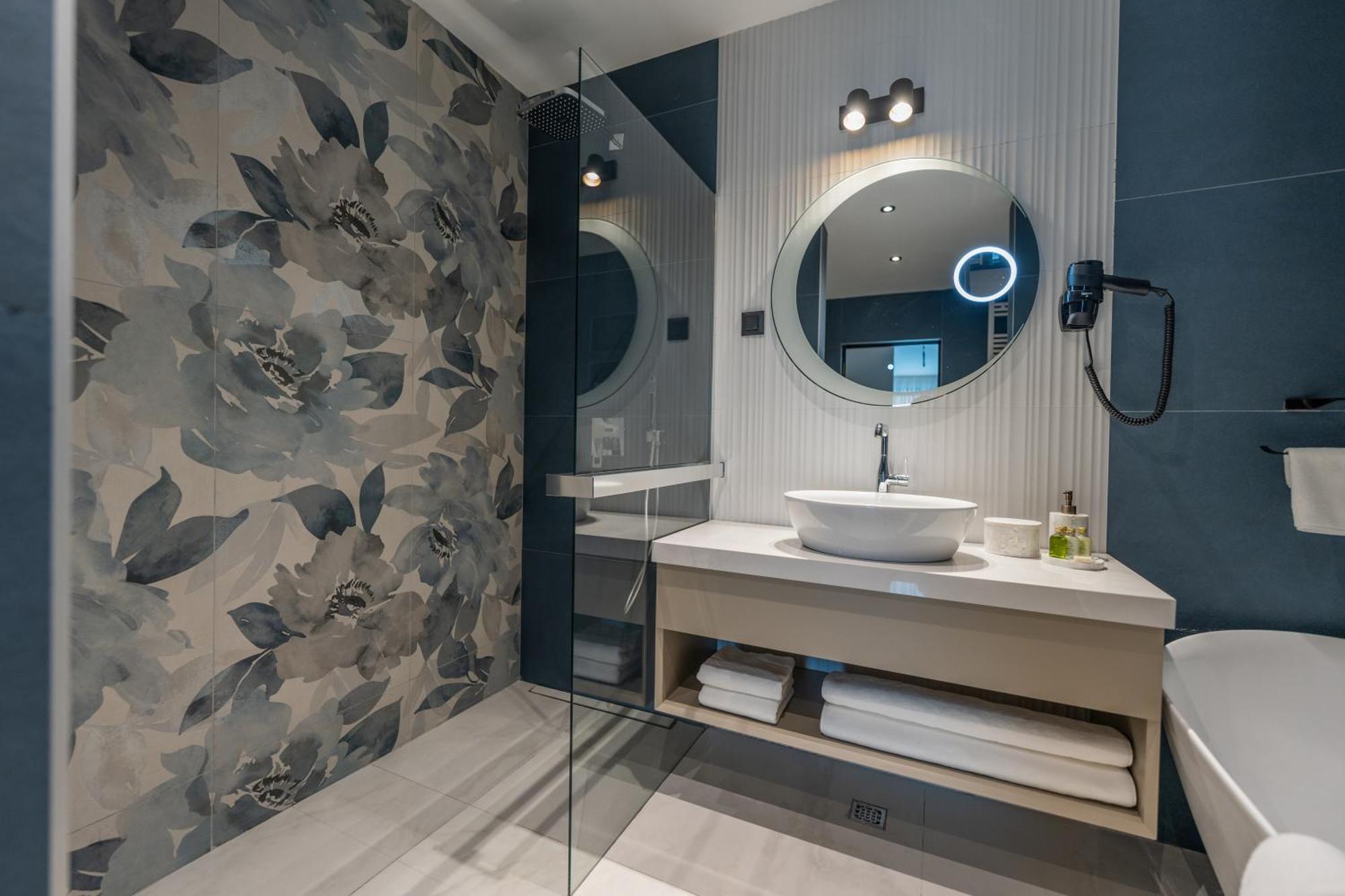 New Belgrade Premium Hotel Buitenkant foto