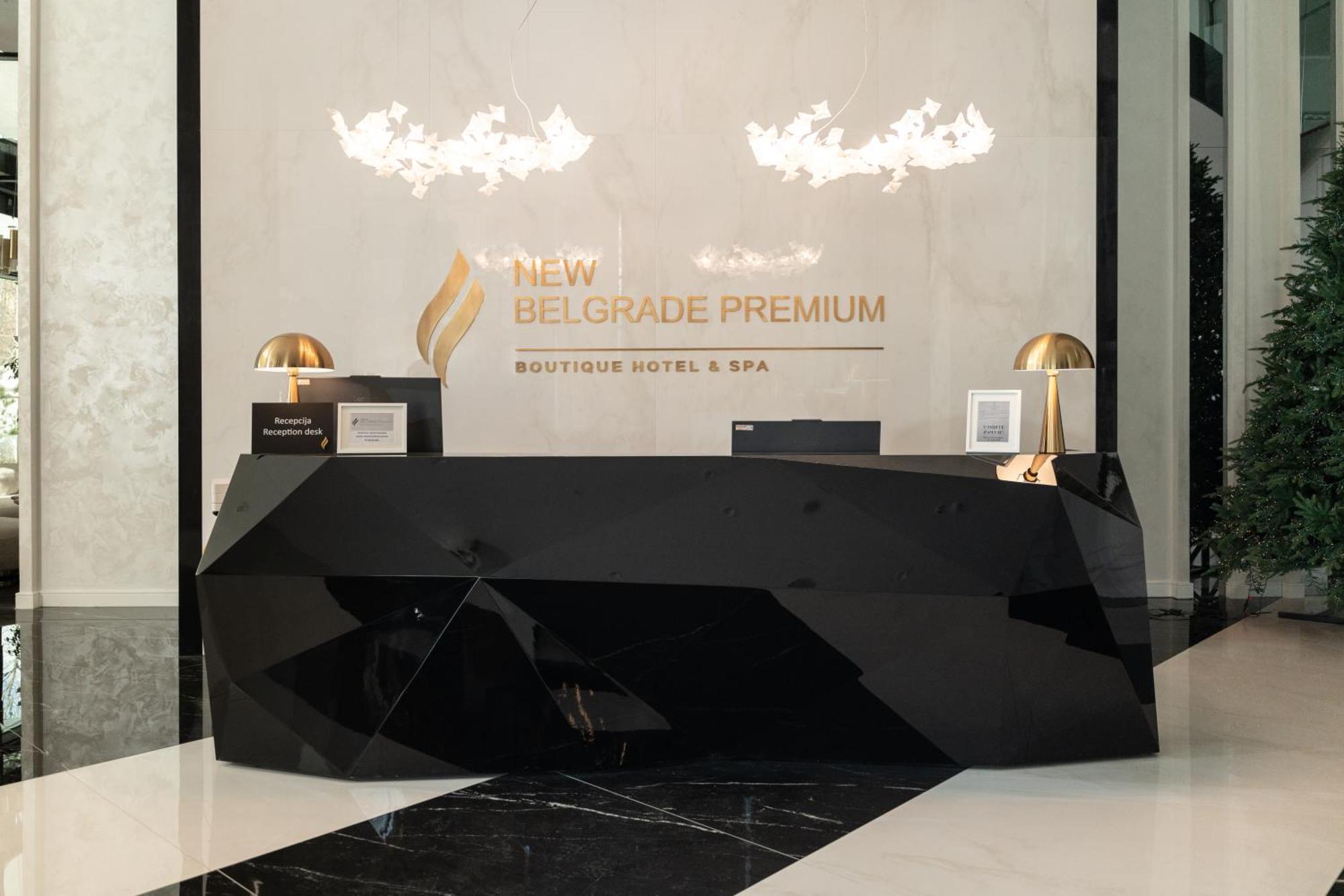 New Belgrade Premium Hotel Buitenkant foto