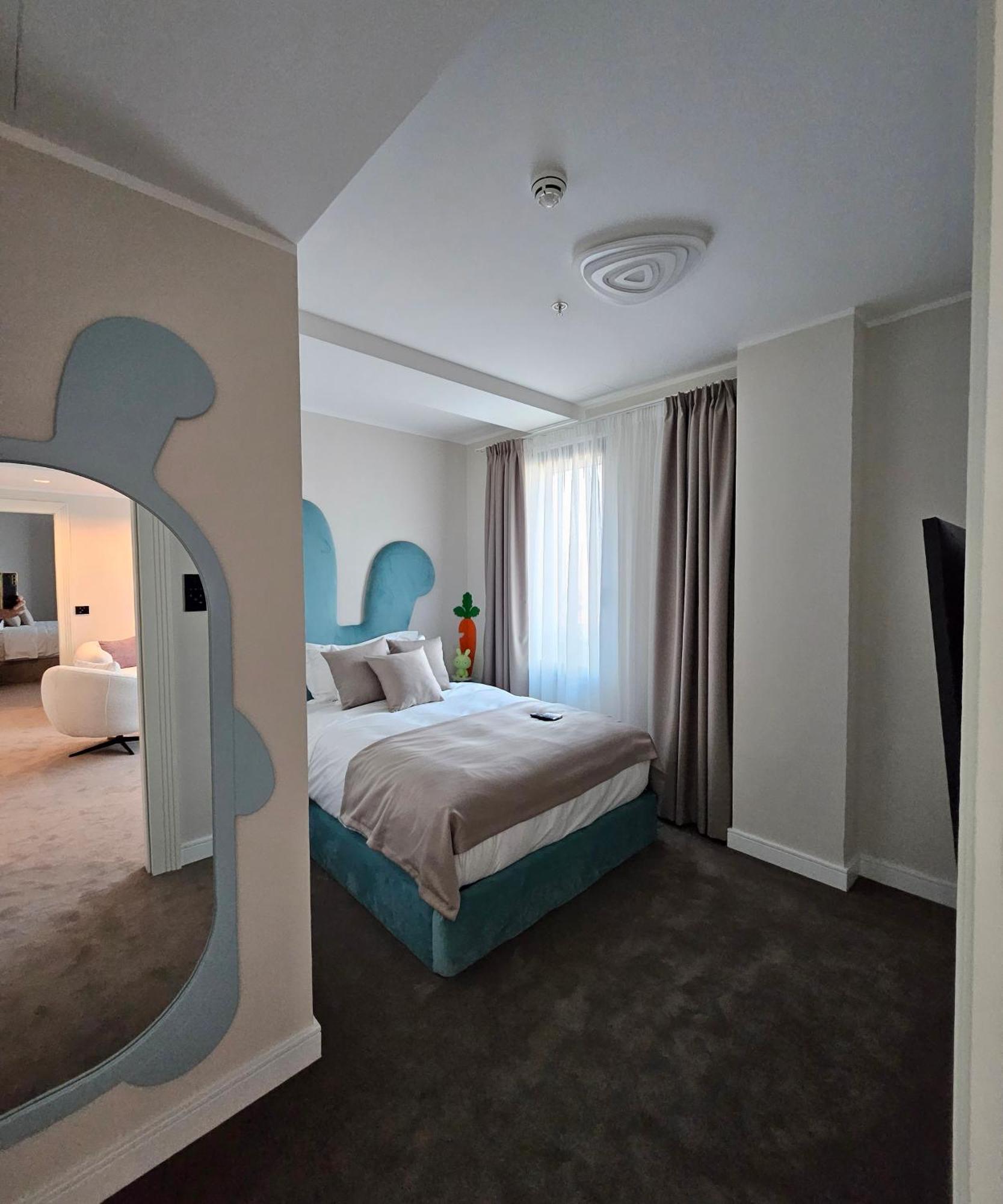 New Belgrade Premium Hotel Buitenkant foto