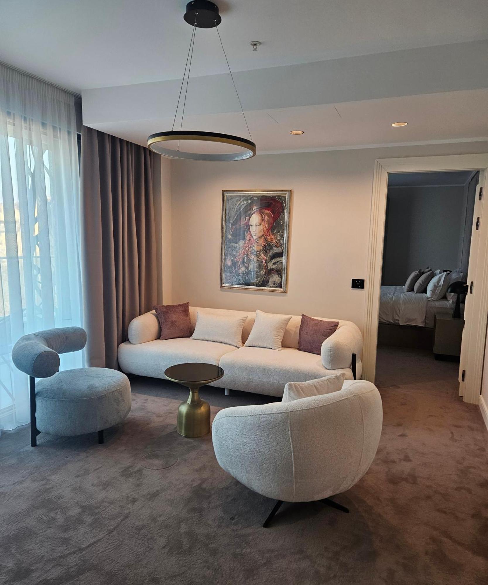 New Belgrade Premium Hotel Buitenkant foto