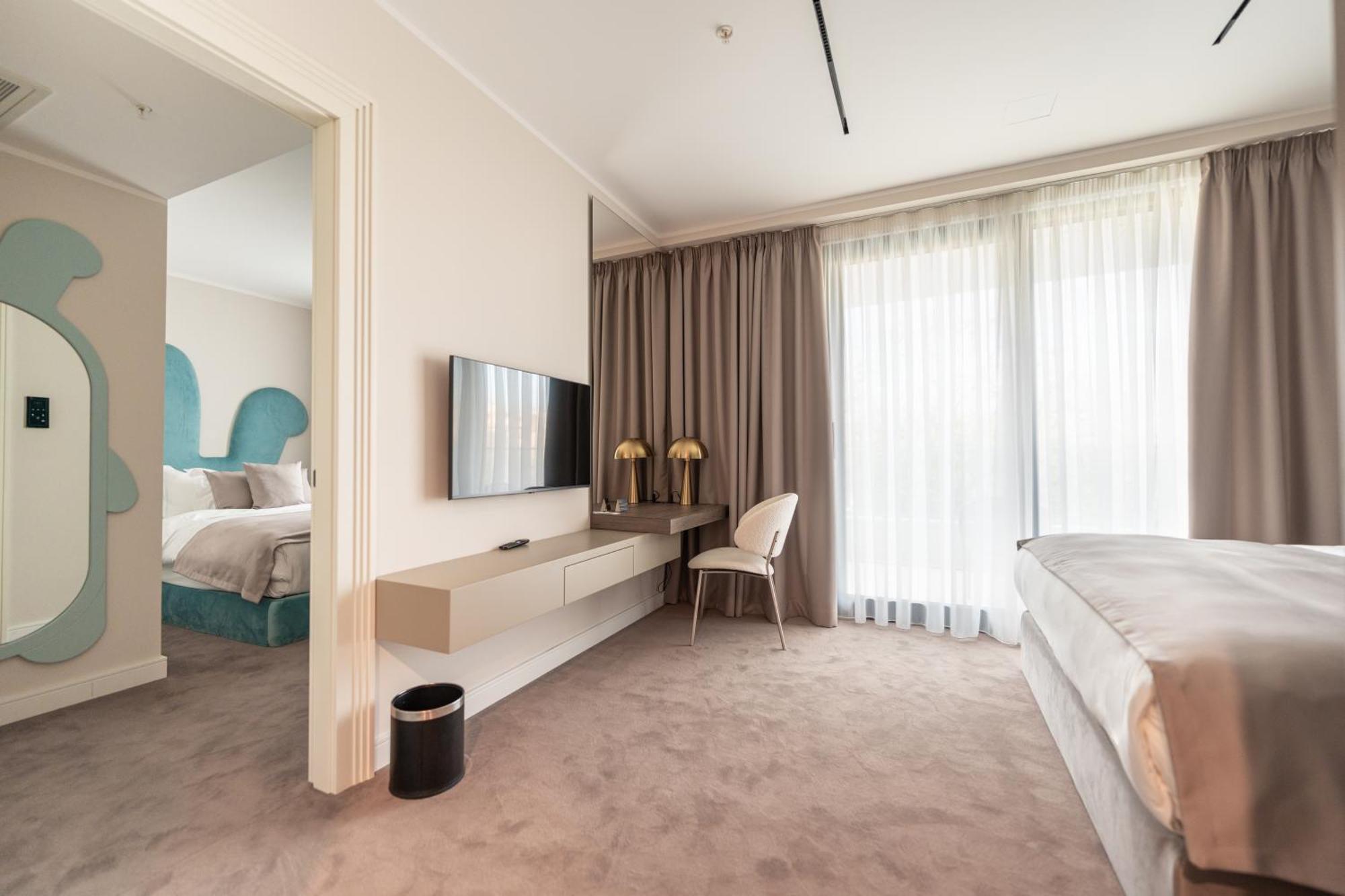 New Belgrade Premium Hotel Buitenkant foto